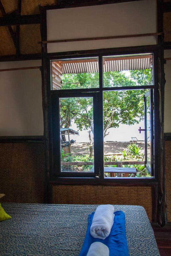 Ban_Na Hotell Koh Chang Exteriör bild