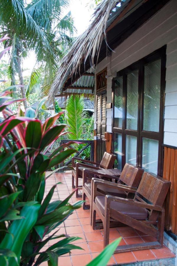 Ban_Na Hotell Koh Chang Exteriör bild