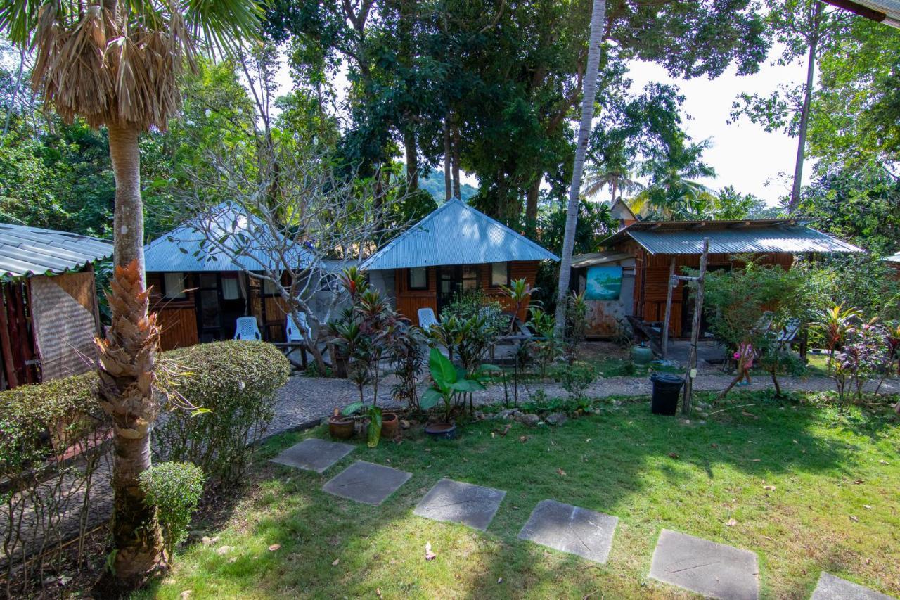 Ban_Na Hotell Koh Chang Exteriör bild