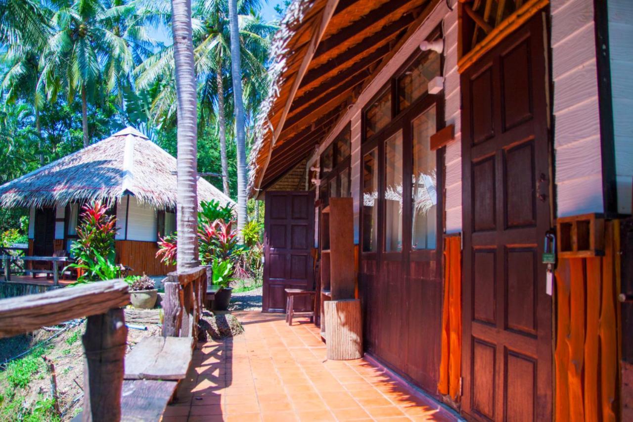 Ban_Na Hotell Koh Chang Exteriör bild